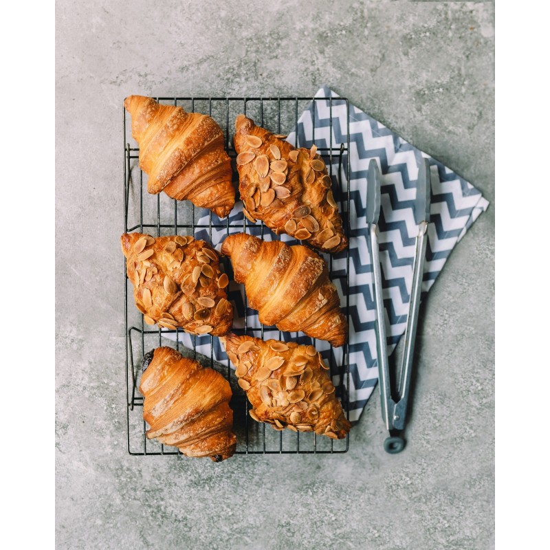 Croissant cu Ciocolată și Migdale